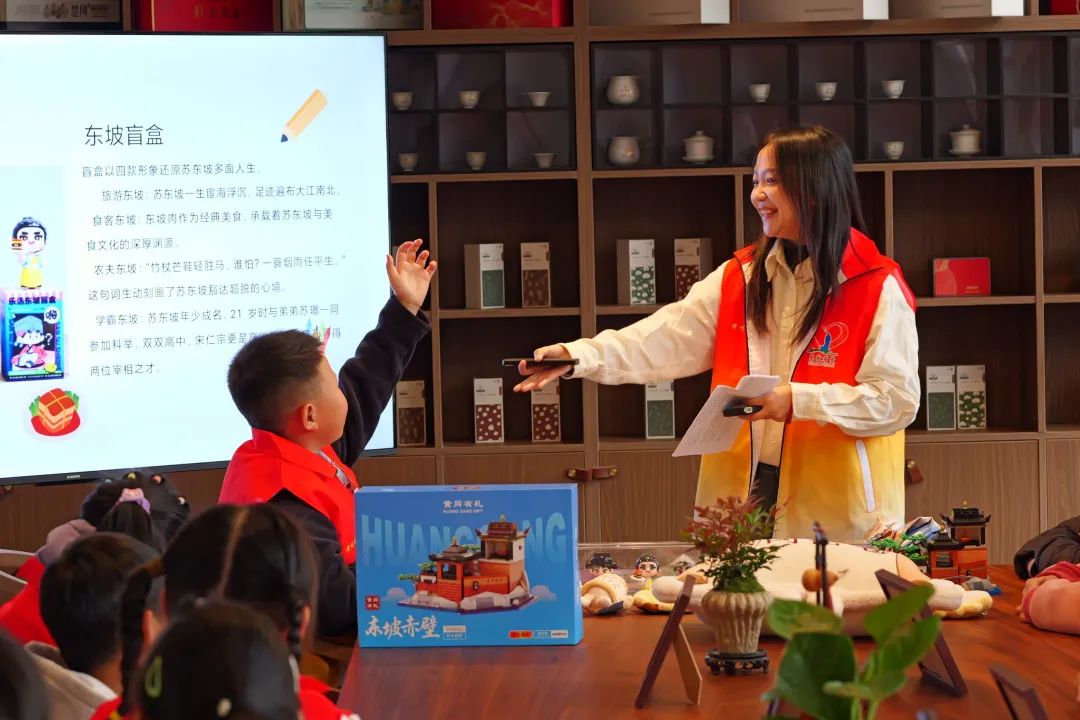 黄州文旅小小志愿讲解员解锁文创故事新讲法