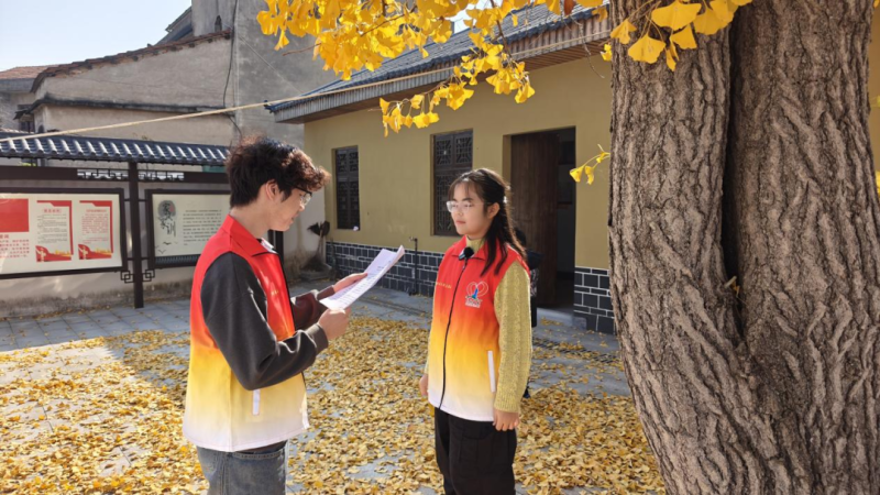 黄州文旅小小志愿讲解员在刘子通纪念馆和青云塔开展志愿讲解服务