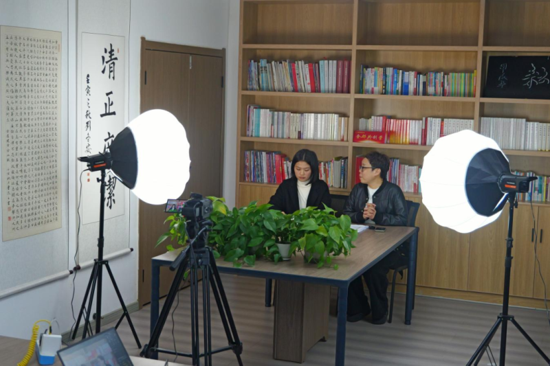 你确定不为“金邻共创营”直播间点个赞？